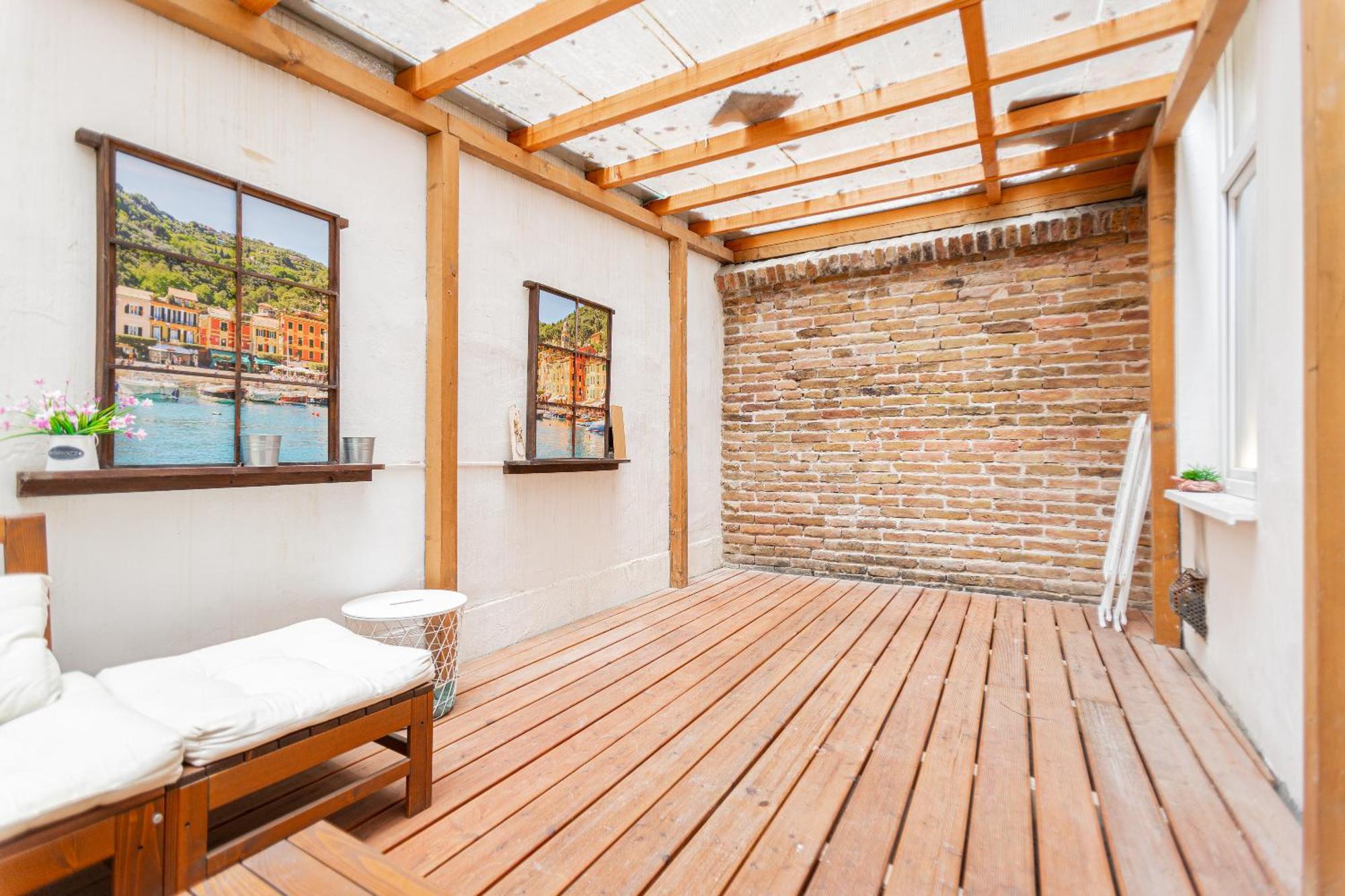 Appartamento Cosy Flat With Balcony Budapest Esterno foto