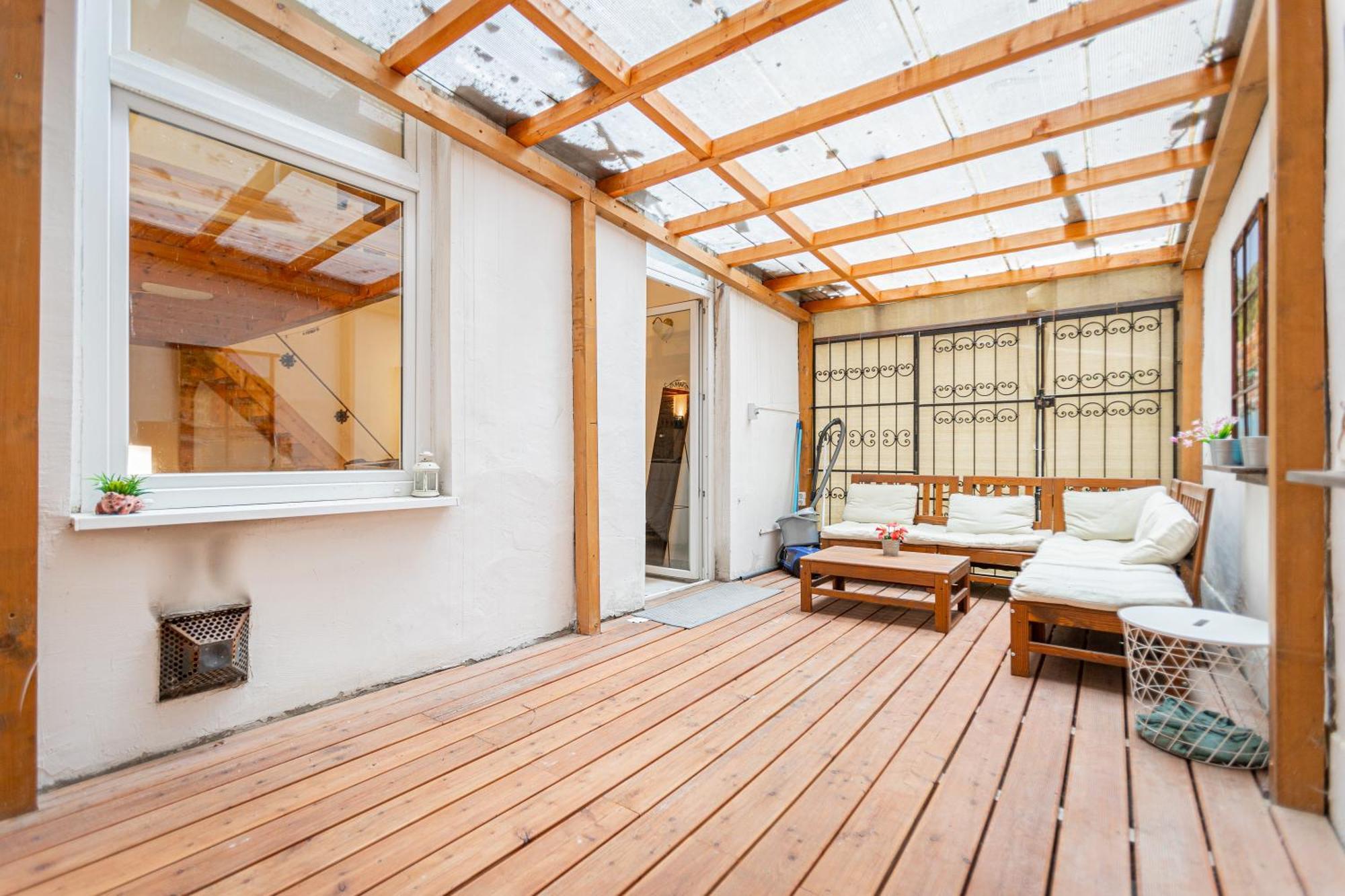 Appartamento Cosy Flat With Balcony Budapest Esterno foto