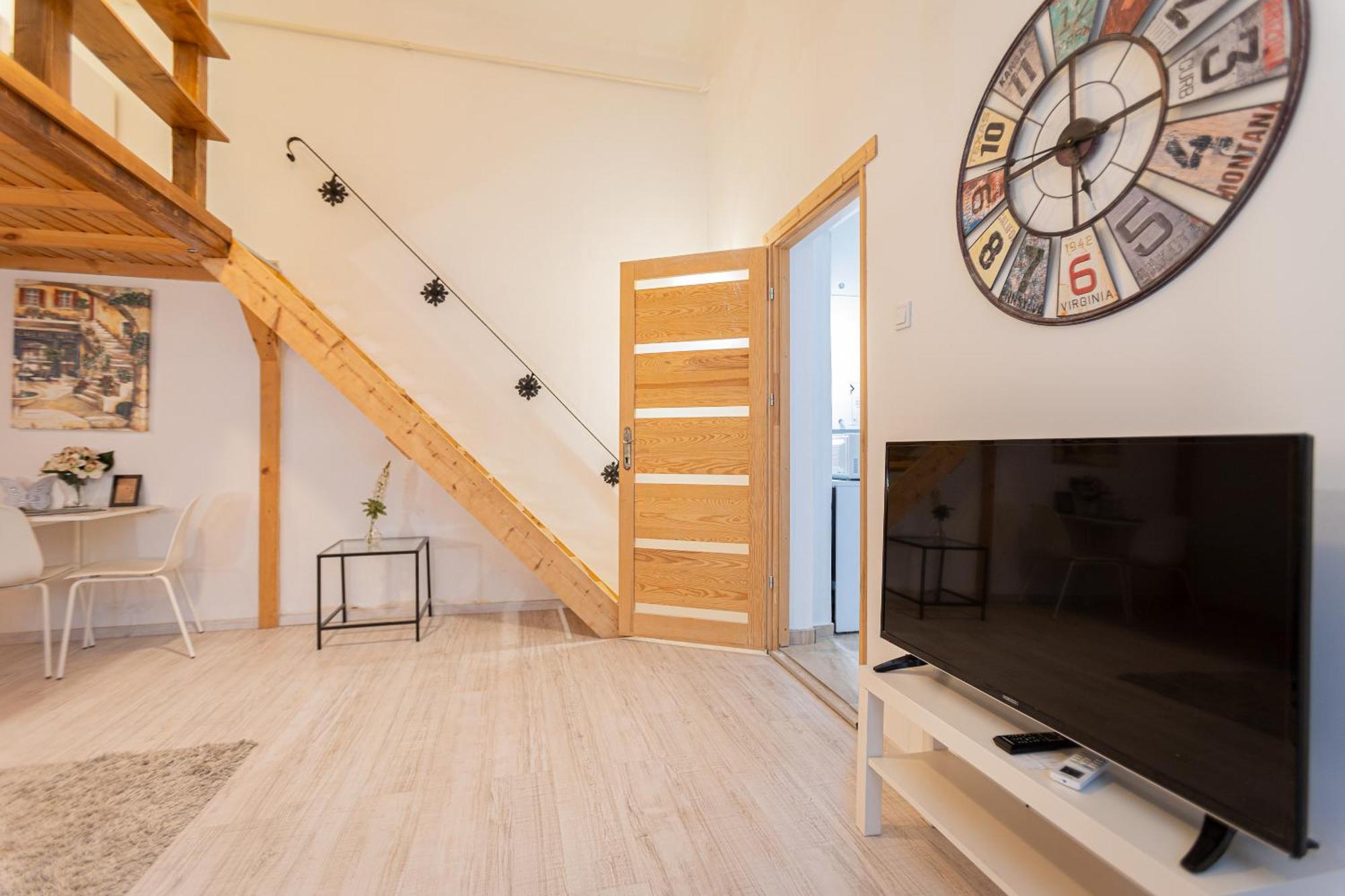 Appartamento Cosy Flat With Balcony Budapest Esterno foto
