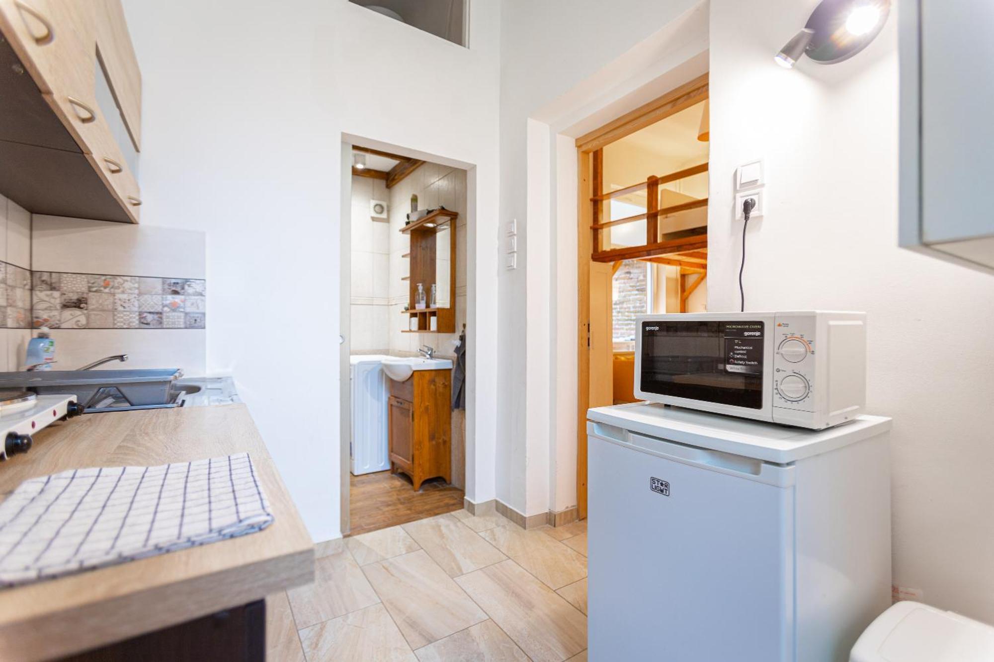 Appartamento Cosy Flat With Balcony Budapest Esterno foto
