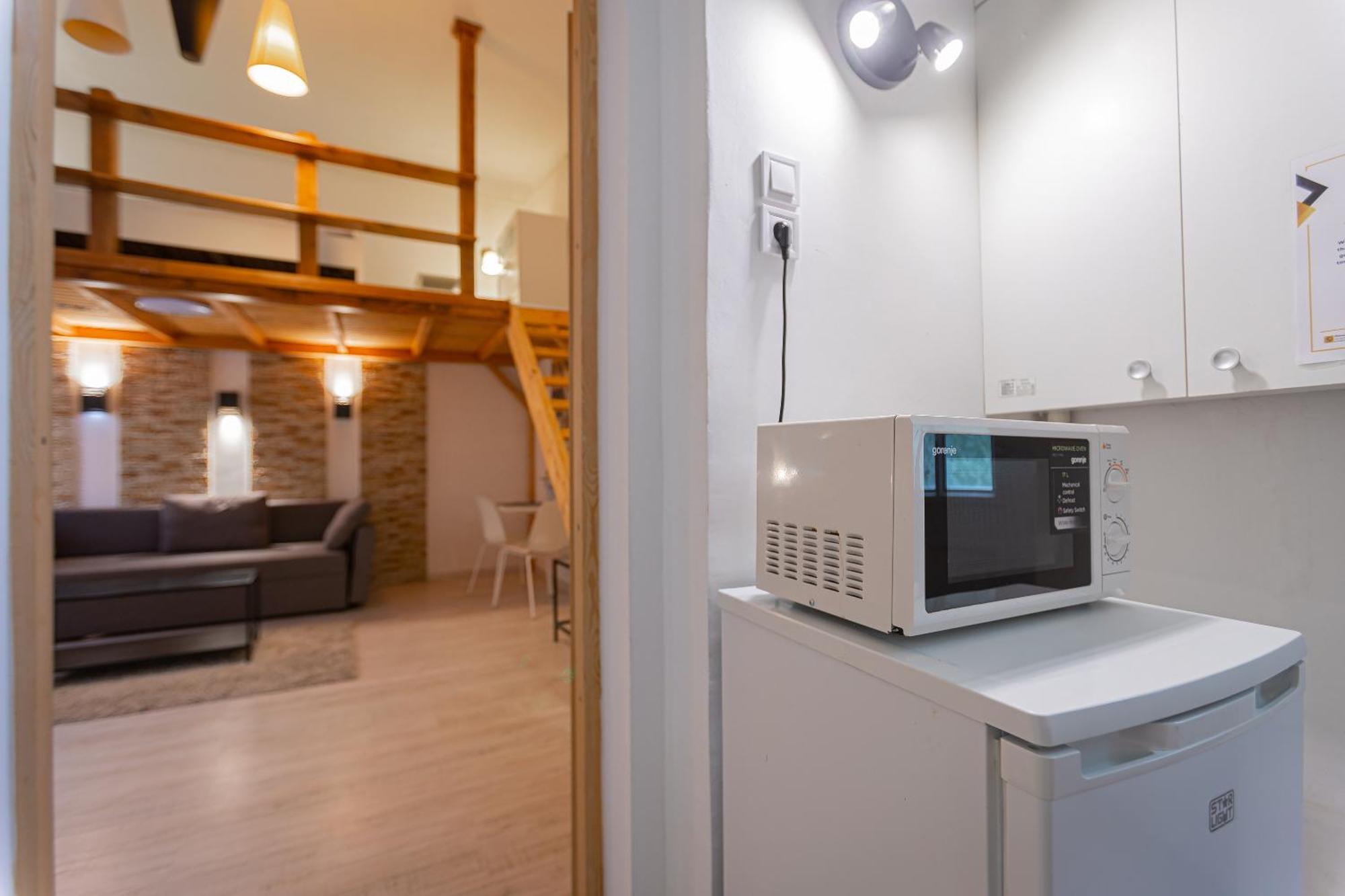 Appartamento Cosy Flat With Balcony Budapest Esterno foto