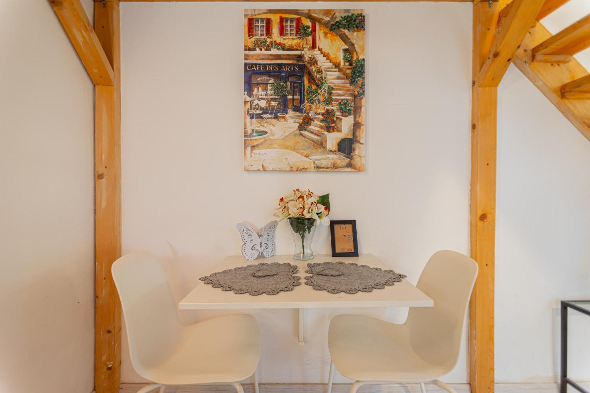 Appartamento Cosy Flat With Balcony Budapest Esterno foto